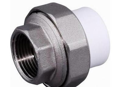 П-Муфта разъемная ф20х1/2" вн.р. белая П-Муфта разъемная ф20х1/2" вн.р. белая