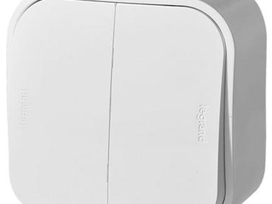 Выключатель Legrand Quteo 2-клав.о/у бел.782202 Выключатель Legrand Quteo 2-клав.о/у бел.782202