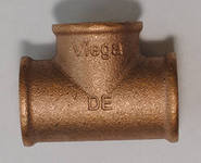 Тройник бронза ВР 1/2" Тройник бронза ВР 1/2"